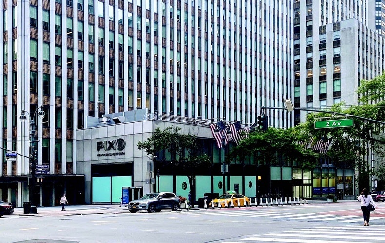 Photo of 220 East 42nd Street