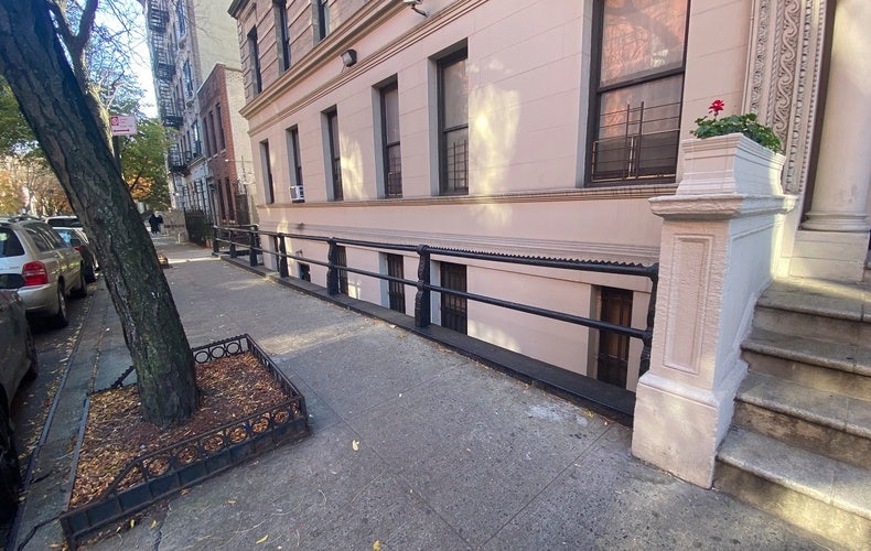 Photo of 160 West 118th Street
